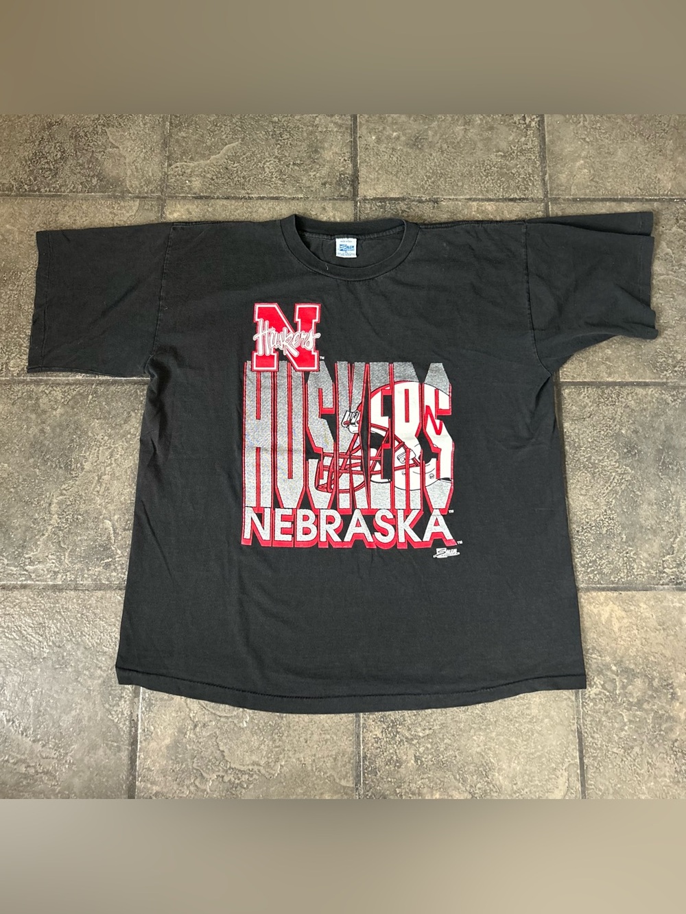 Vintage 90s Salem Sportswear Nebraska Cornhuskers Big Graphic Shirt Size XL